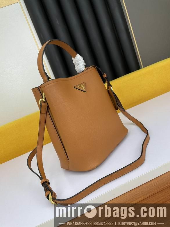 Prada Bags WW1BA213棕 23X13X22