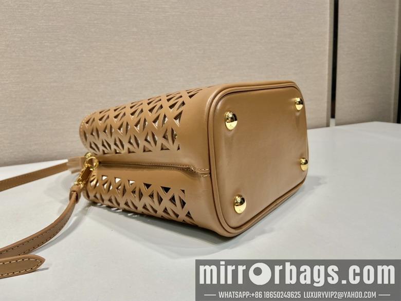 Prada Bags Prada 1BA217 17x18x10.5cm AP