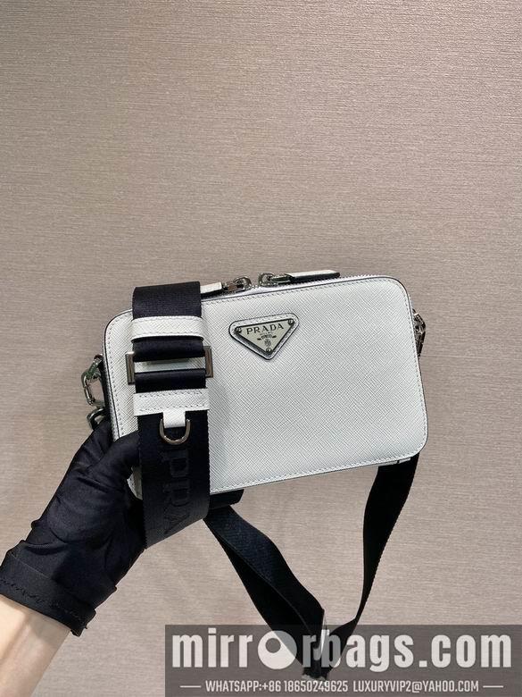Prada Bags Prada Brique 2VH173十字纹 19x11.5x3.5cm AP