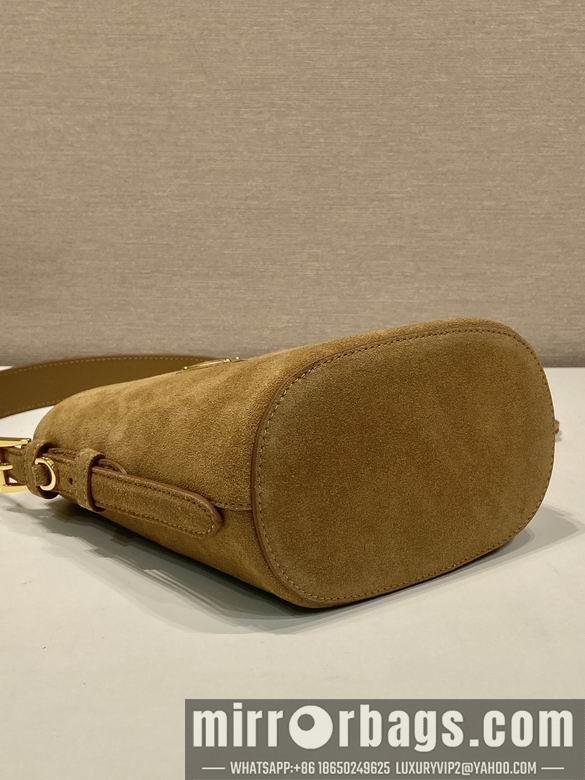 Prada Bags 1BE078 17X18.5X10.5cm WP