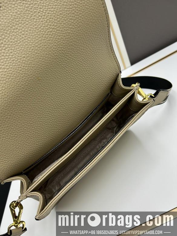 Prada Bags Prada 1BA106 22x14x8cm jj1