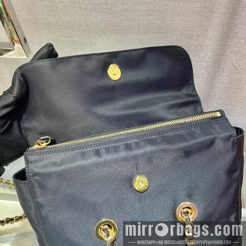 Prada Bags Vintage 1BD620 25x21x5cm ap 55