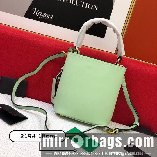 Prada Bags Prada Saffiano 1BA219十字纹 20x11x18cm CN6色