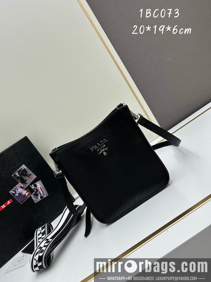 Prada Bags Prada 1BC073 20x19x6cm jj.