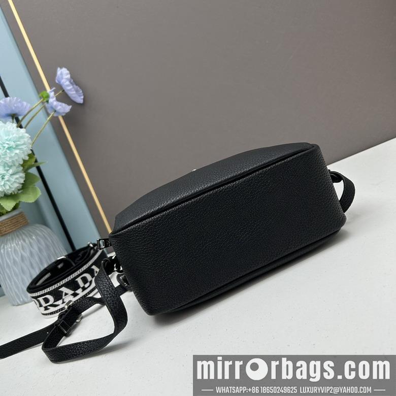 Prada Bags Prada 1BH082 22x14x8cm ss