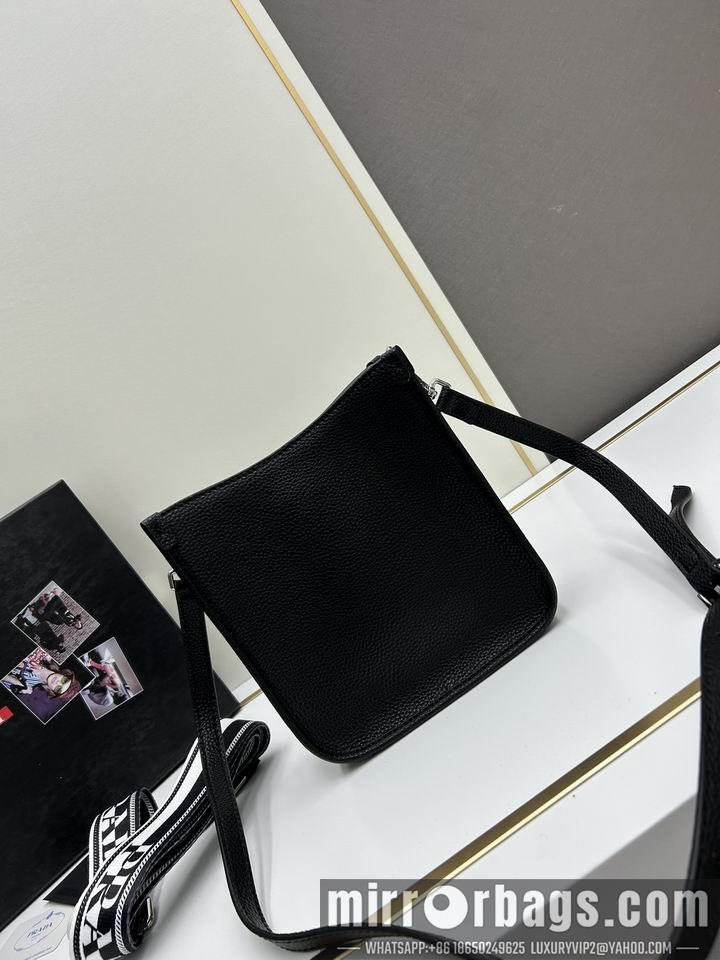 Prada Bags Prada 1BC073 20x19x6cm jj.