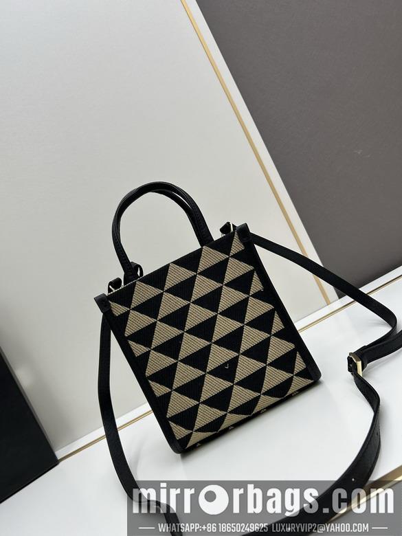 Prada Bags Prada 23140 17x18x6cm jj1