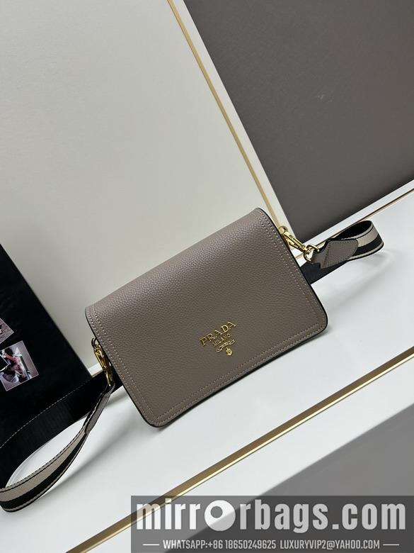 Prada Bags Prada 1BA106 22x14x8cm jj
