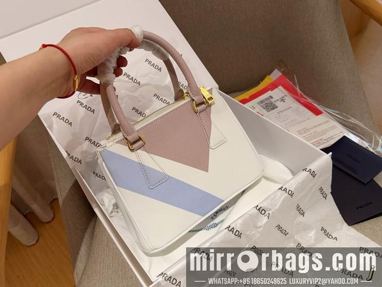 Prada Bags 22X16X10cm 051610 DN 2colour
