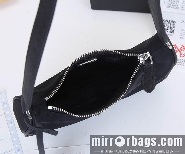 Prada Bags 002A 22X12X6cm XMY
