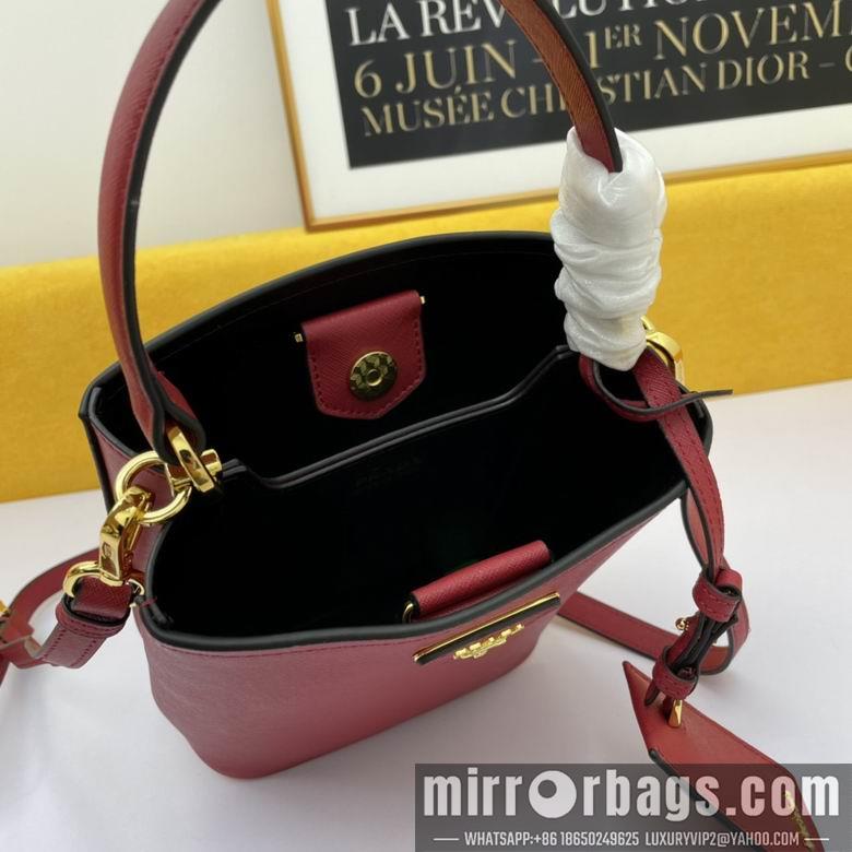 Prada Bags WW1BA219红 21X11X18