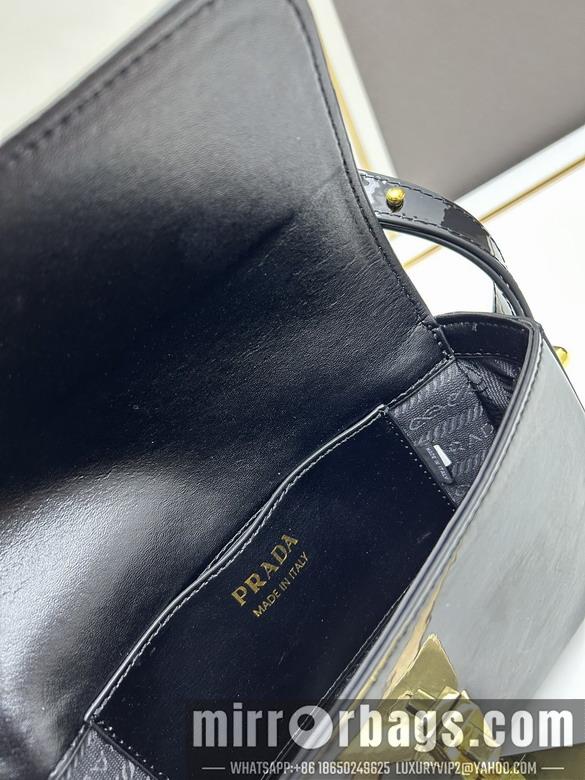 Prada Bags Prada 339 21.5x13x5cm jj
