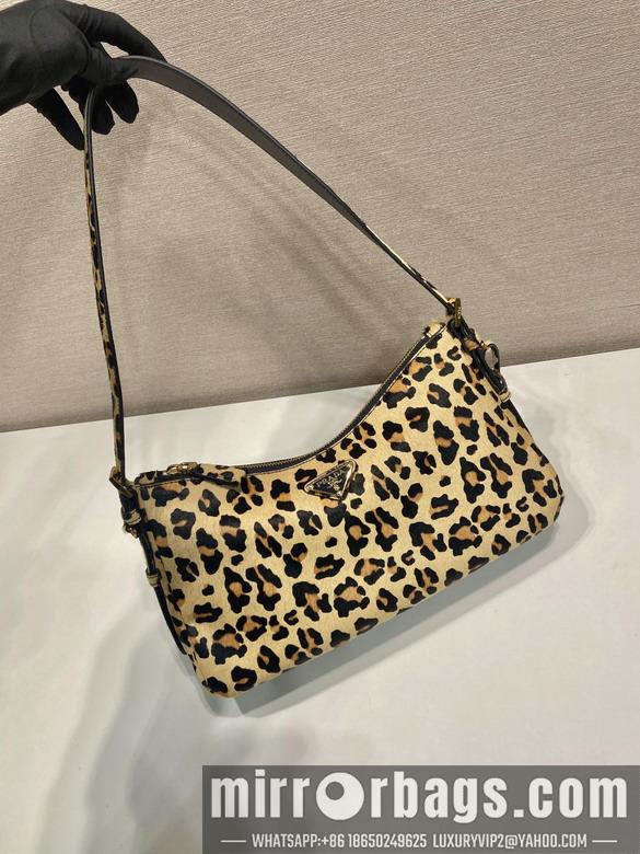 Prada Bags Prada 1BC229 31x18x10cm AP