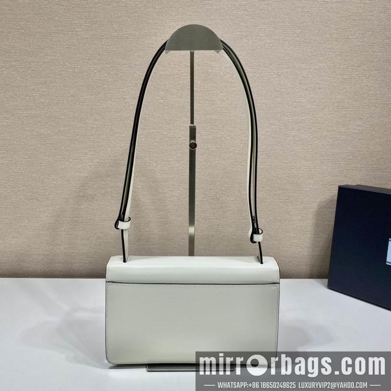 Prada Bags Embleme 1BD321 24x15x6cm ap 34