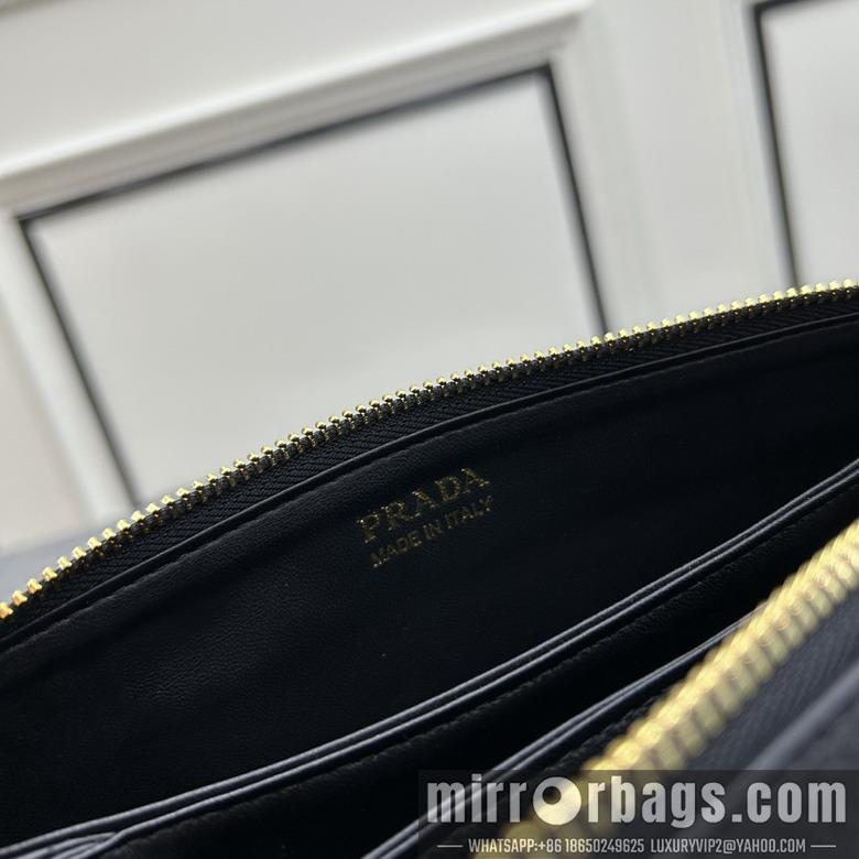 Prada Bags Prada 1BH194 23x14x6.5cm ss