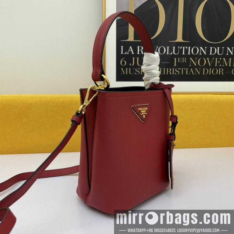 Prada Bags WW1BA219红 21X11X18