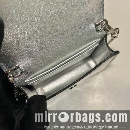 Prada Bags Parda 1MR024银色镜面 11.5x8cm Ap