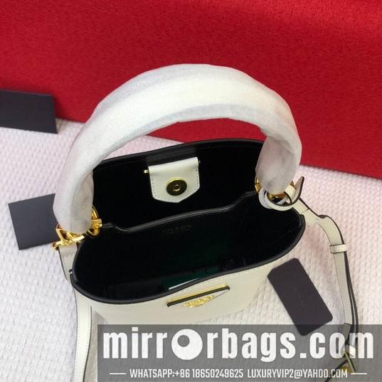 Prada Bags Prada Saffiano 1BA219十字纹 20x11x18cm CN6色