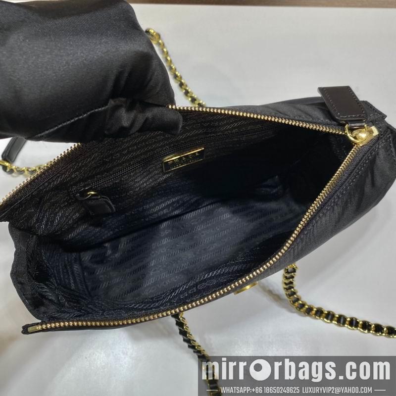 Prada Bags Vintage 1BD620 25x21x5cm ap 56