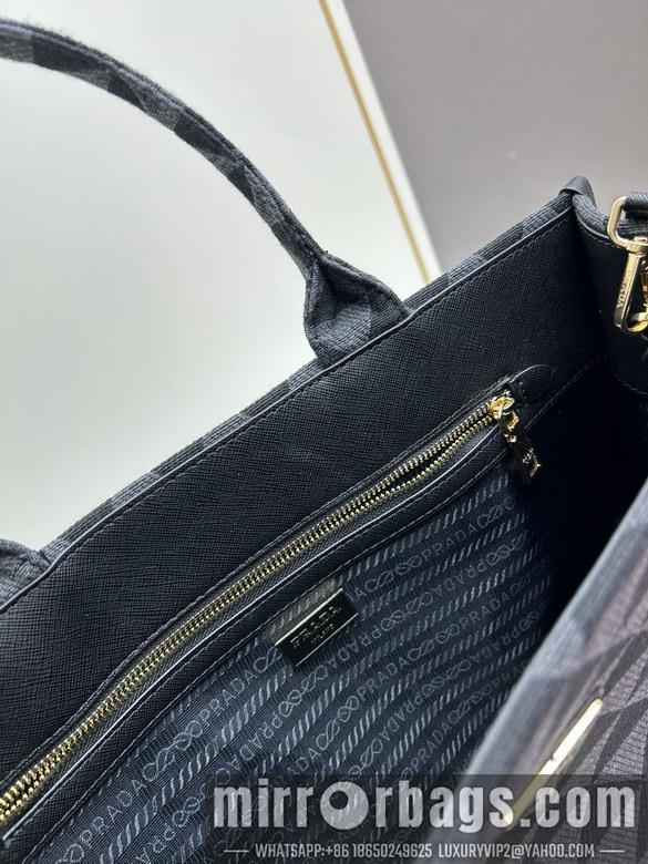 Prada Bags Prada 23140 39x30x11cm jj