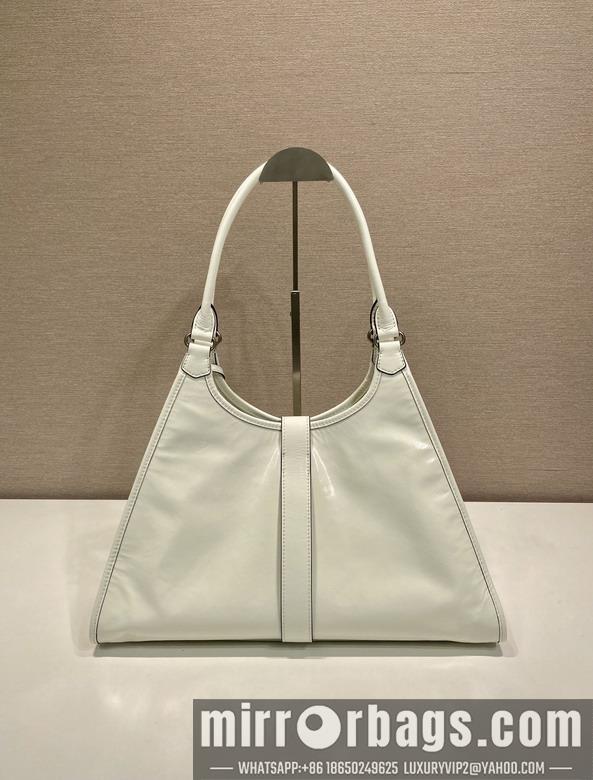 Prada Bags Prada 1BG570 39x24.5x14cm AP1
