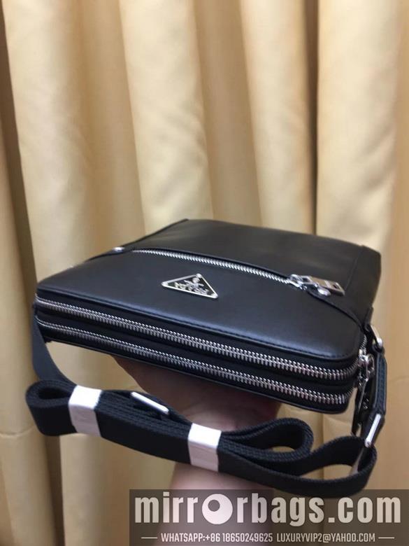 Prada Bags 690-4 25X28X5cm WP