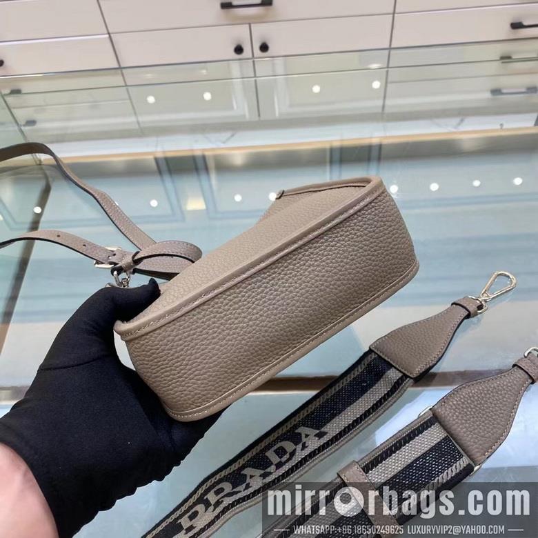 Prada Bags 1BH191 20X19X6cm XM
