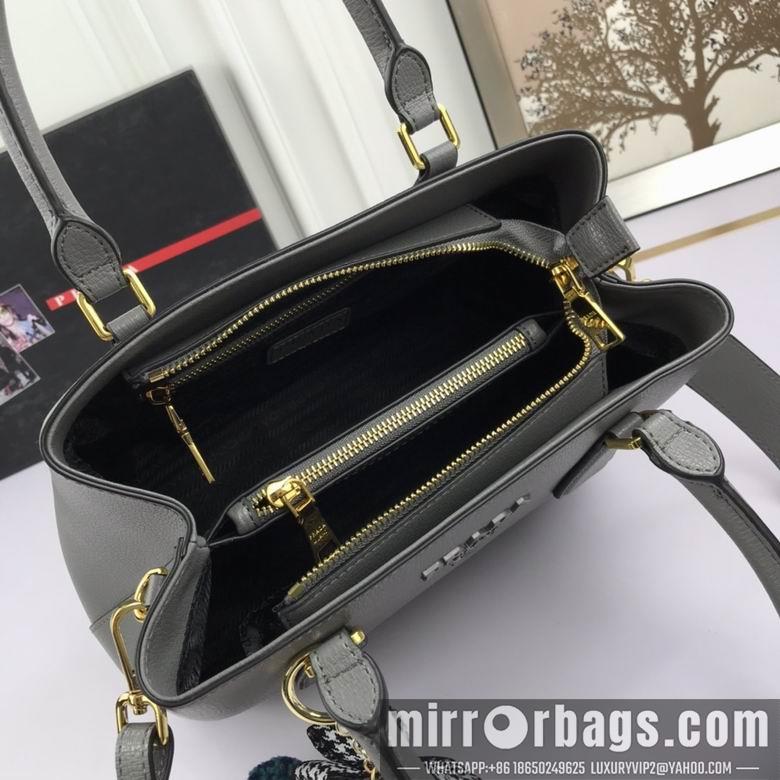 Prada Bags WW5005灰 30X22X13