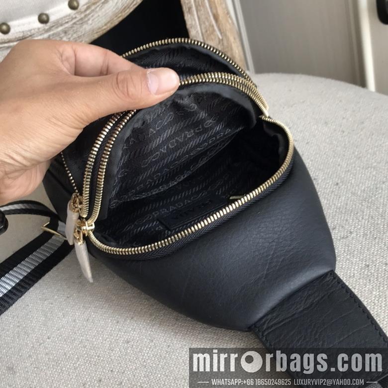Prada Bags 9876-2 28X16X7.5cm XM