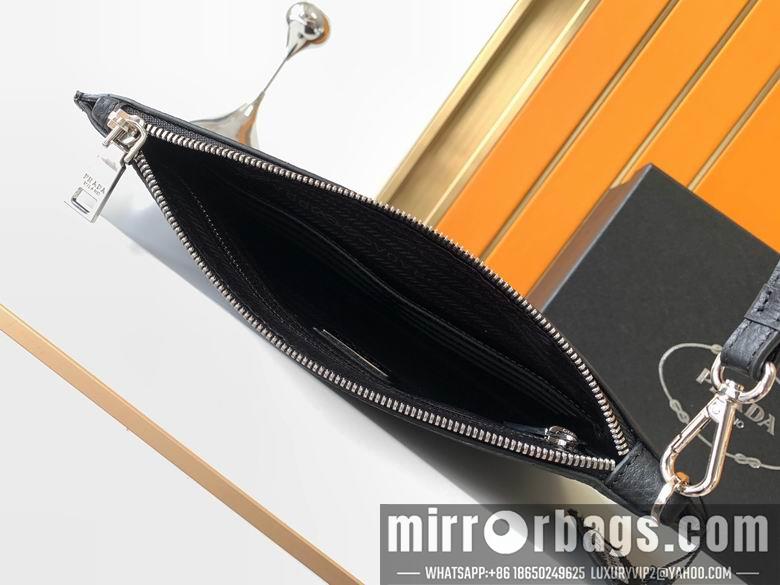 Prada Bags 8634-4 28X18.5X1cm XM