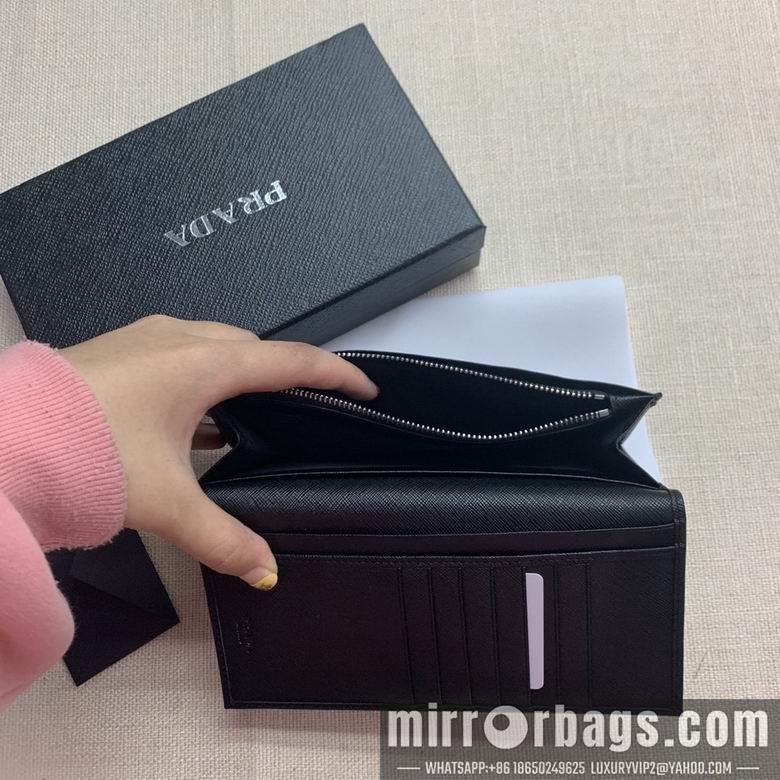 Prada Bags LM0837 19x10x2.5cm YG 5