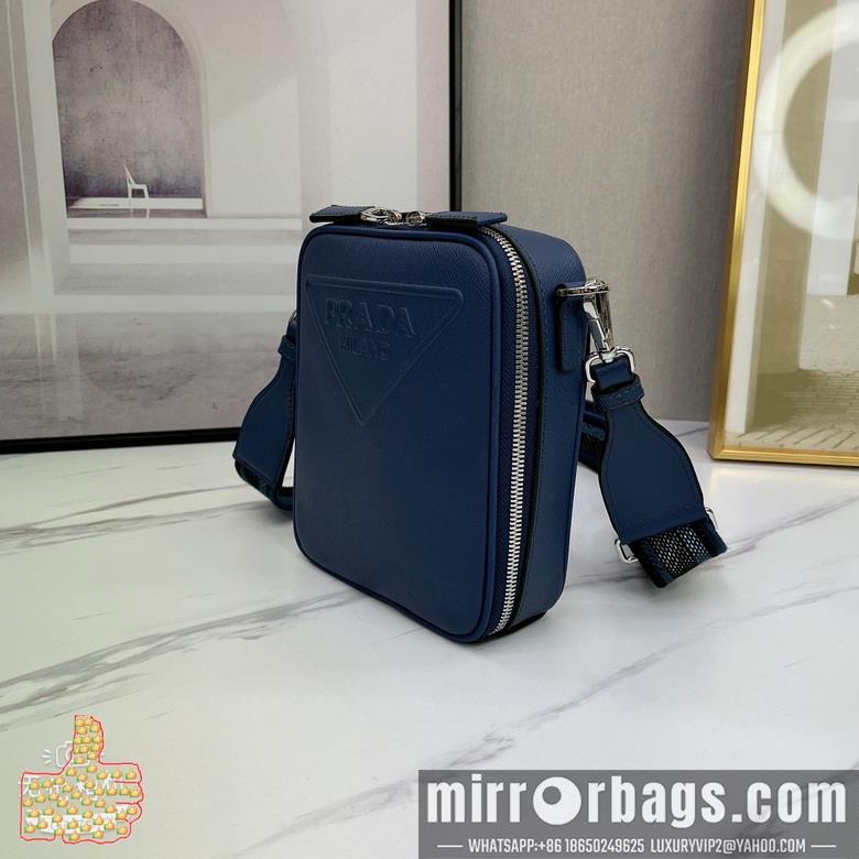 Prada Bags 2106-4 16X19X5.5cm WP1