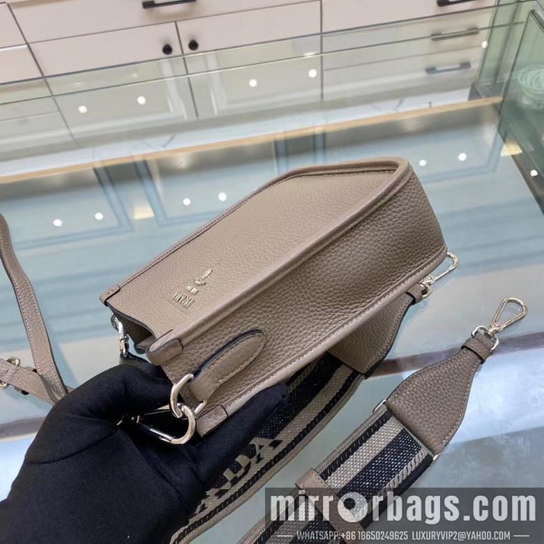 Prada Bags 1BH191 20X19X6cm XM