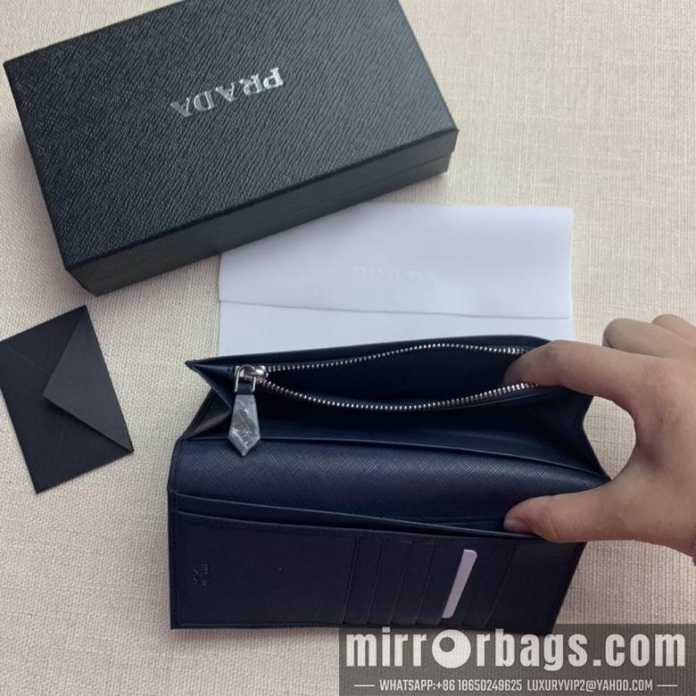 Prada Bags LM0837 19x10x2.5cm YG 2