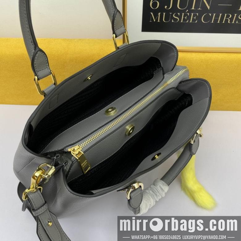 Prada Bags WW5002灰 30X22X13