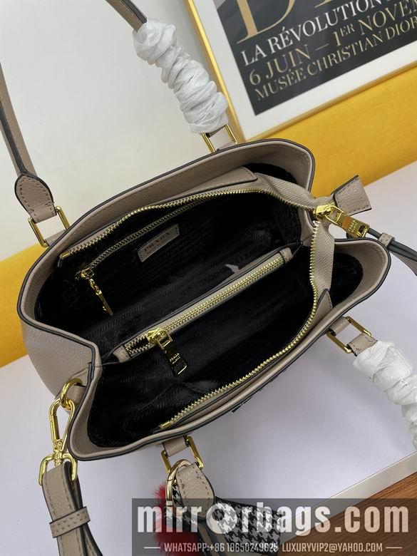 Prada Bags WW5005 30X22X13