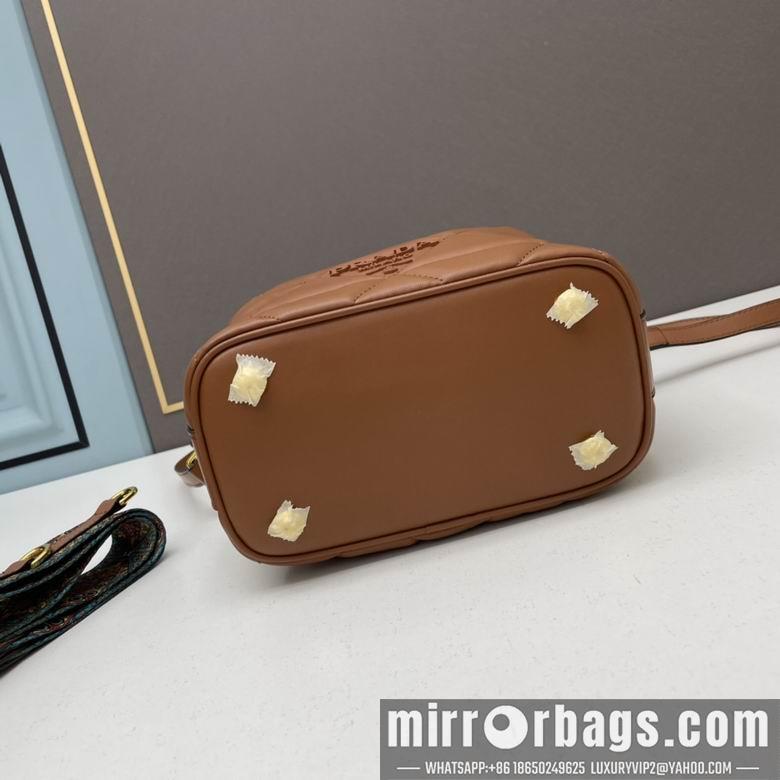 Prada Bags 66200 21X18X10cm XM 4