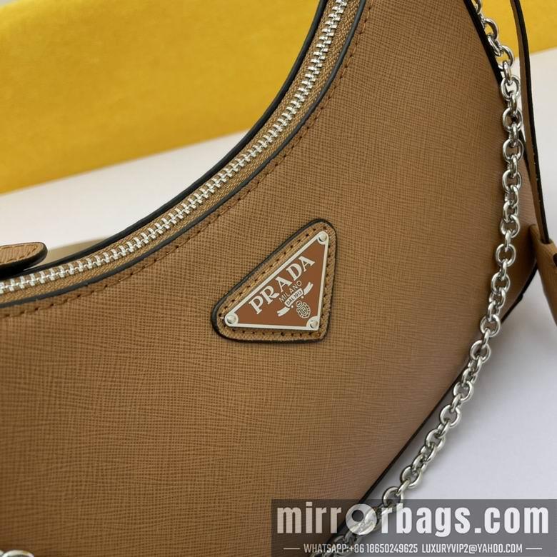 Prada Bags WW1BH204棕 18X22X6.5