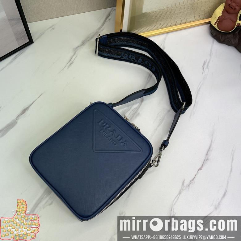 Prada Bags 2106-4 16X19X5.5cm WP1