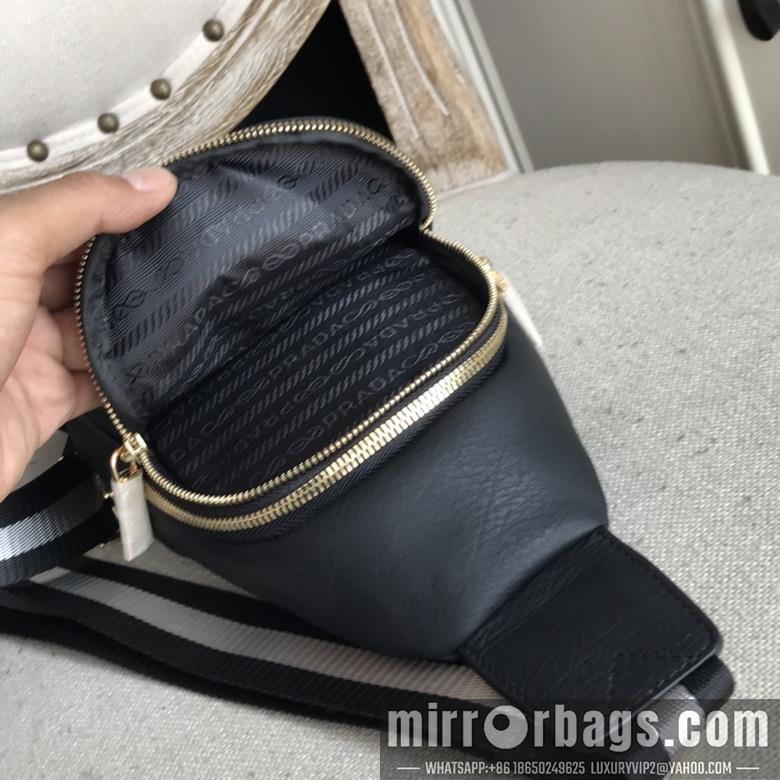 Prada Bags 9876-2 28X16X7.5cm XM