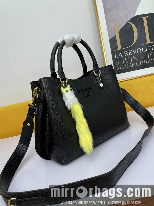 Prada Bags WW5002黑 30X22X13