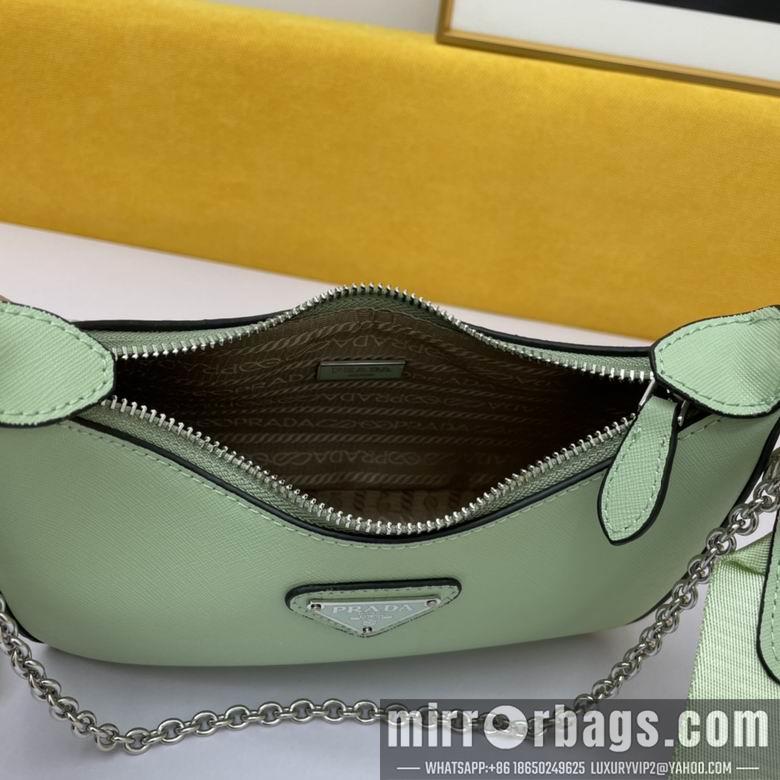 Prada Bags WW1BH204绿 18X22X6.5