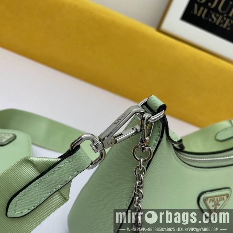 Prada Bags WW1BH204绿 18X22X6.5