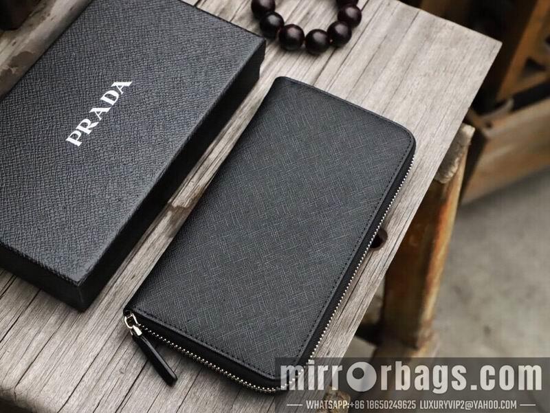Prada Bags 666050 19X10.5X2.5cm XM