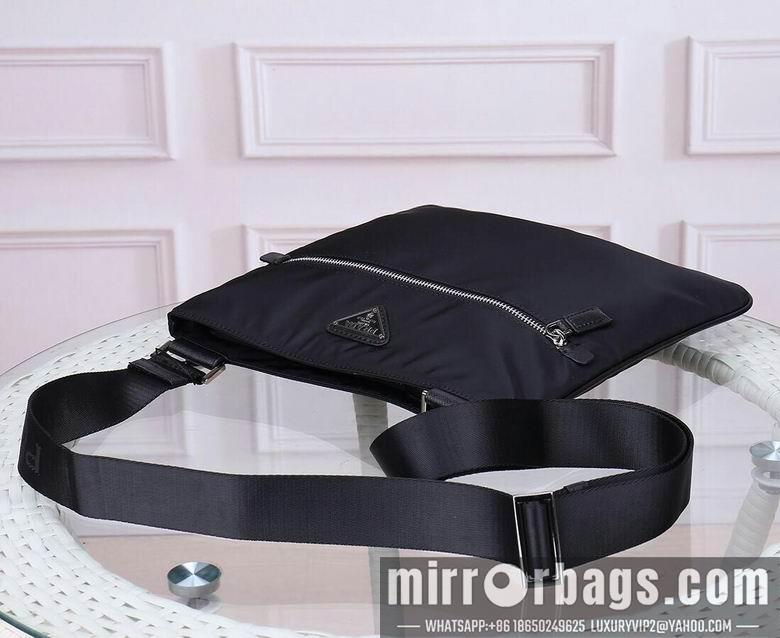 Prada Bags 052 30X27X1cm