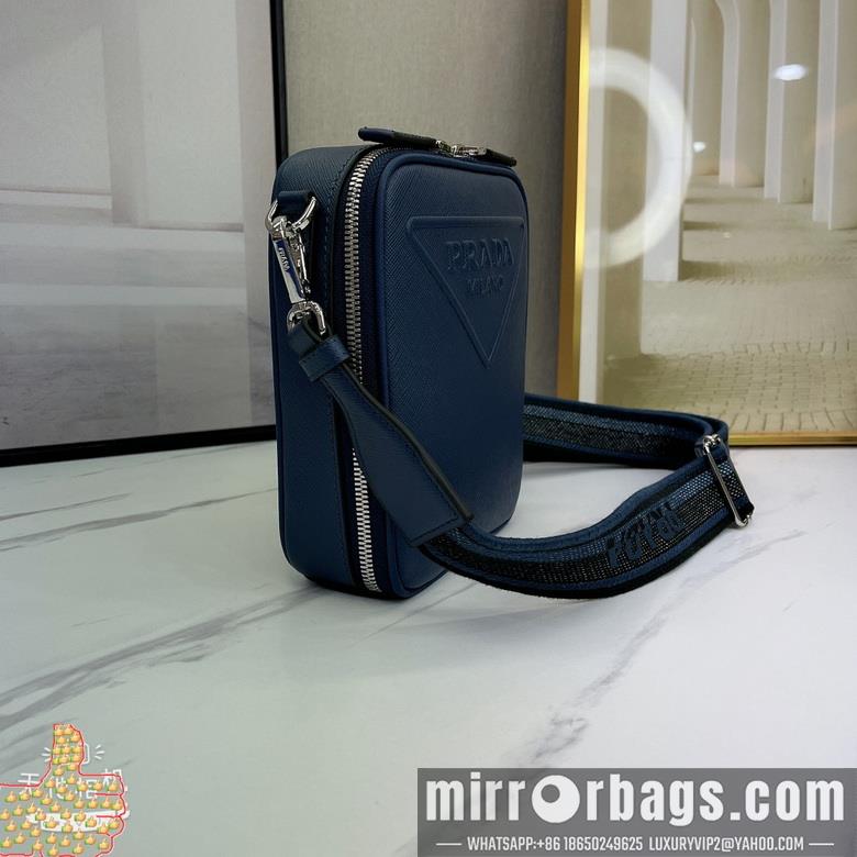 Prada Bags 2106-4 16X19X5.5cm WP1