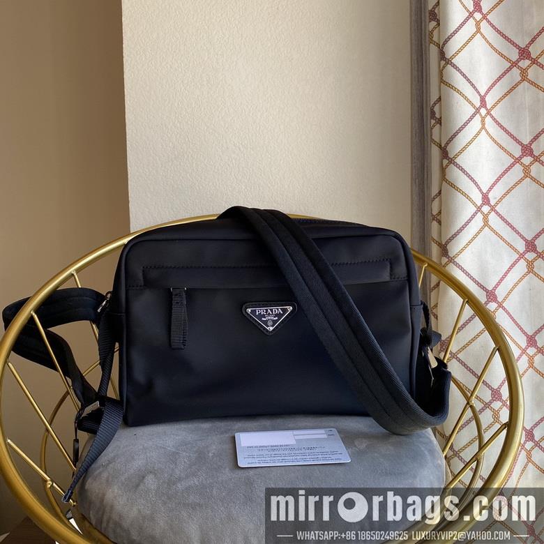 Prada Bags 533-4 26X19X6.5cm WP