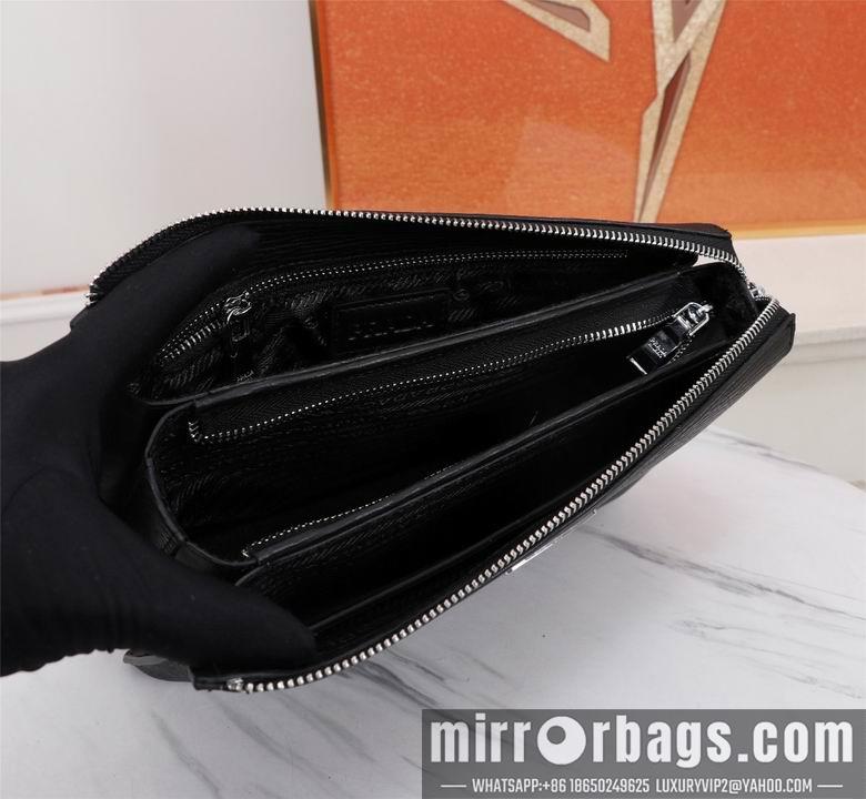 Prada Bags 8370-4 29X19X4cm WP