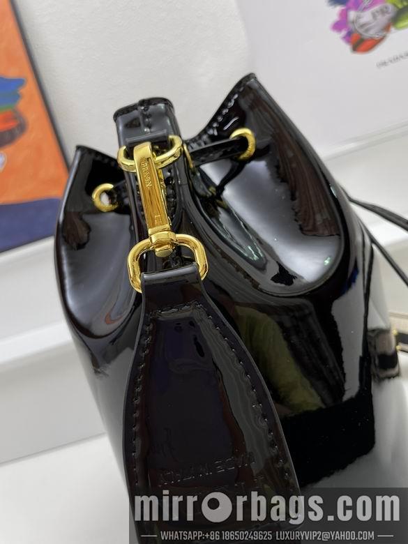 Prada Bags 55133 18X22X12cm XM 4