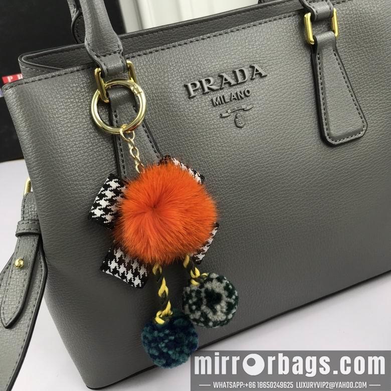 Prada Bags WW5005灰 30X22X13